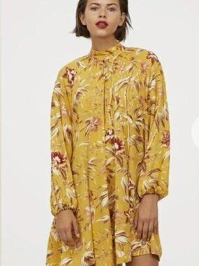 H&M Sz 10 Mini Swing Dress Mock Neck Mustard Yellow Floral